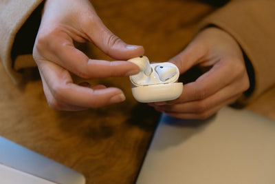 AIRPODS